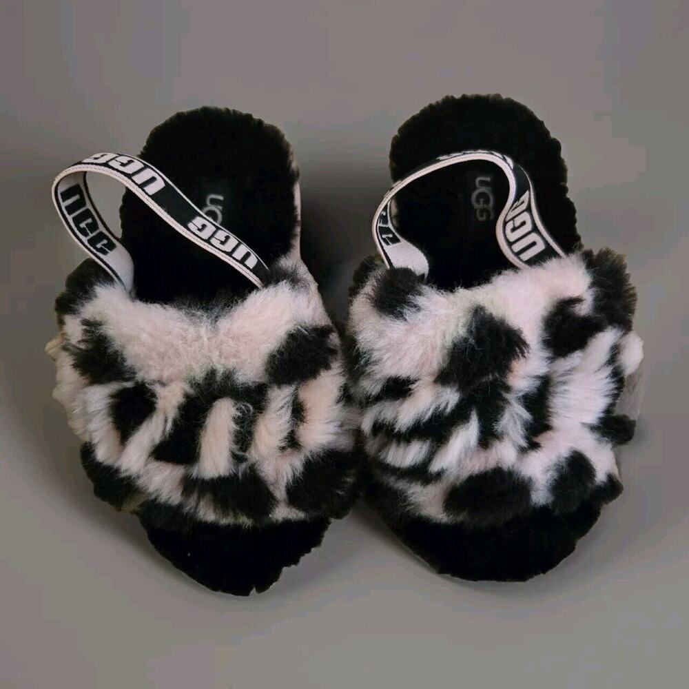 UGG FLUFF YEAH SLIDES PINK/BLACK SCALLOP TODDLER GIRL SIZE 9C‎